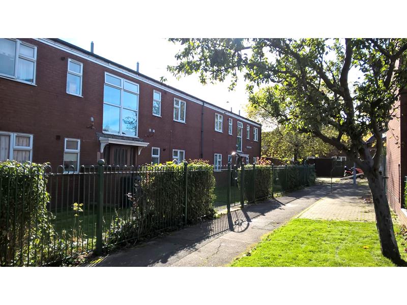 For Rent in Darren Street, Bradford. 1 Bedroom, Ground Floor Flat.