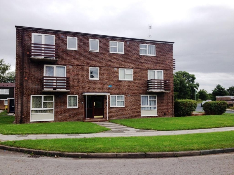 For Rent in Cherry Sutton, Hough Green, Widnes 1 Bedroom, 2nd Floor Flat
