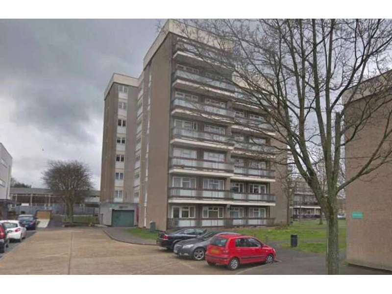 For rent in Fulton Court, Borehamwood. 1 Bedroom 2 person, 6th floor Sheltered Flat