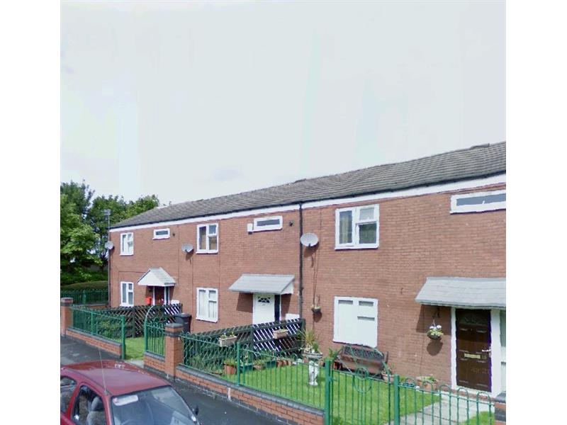 Available to rent is this 2 bedroom house complete with double glazing, gas central heating and a garden.