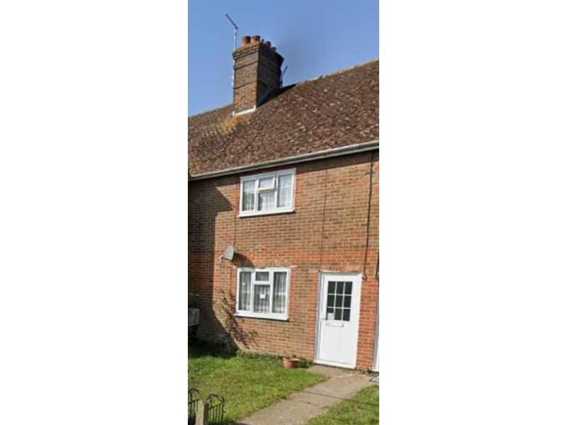 For Rent in Burgess Hill, 2 bedroom house